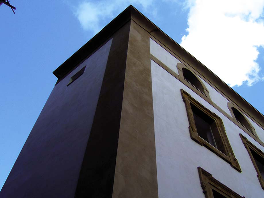 Residenza universitaria ex convento SS. Annunziata Piazza Casa Professa